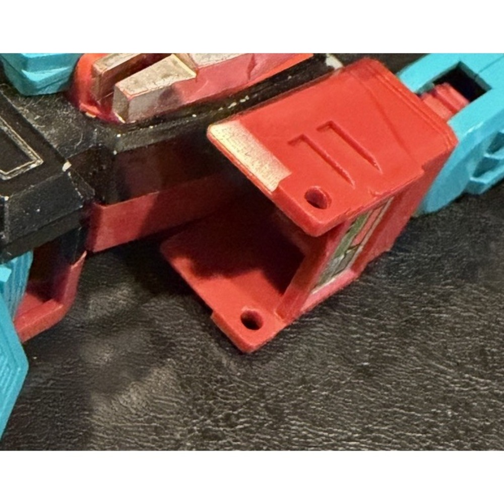 Perceptor Near Complete 1985 Vintage Hasbro G1 Transformers Action Figure - Picture 11 of 13